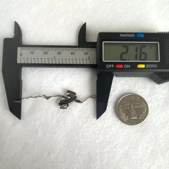 Sterling Silver 925 2.16" Jumping Tree Frog Amphibian Dangle Drop Earrings - Picture 11 of 15